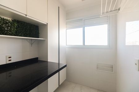Área de Serviço  de apartamento para alugar com 2 quartos, 69m² em Chácara Seis de Outubro, São Paulo