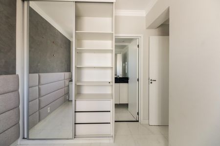 Apartamento para alugar com 69m², 2 quartos e 1 vaga Apartamento para alugar com 69m², 2 quartos e 1 vagaSuíte
