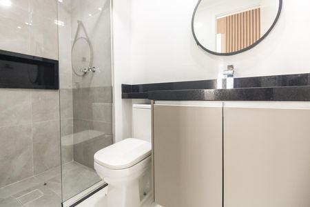 Banheiro Social  de apartamento para alugar com 2 quartos, 69m² em Chácara Seis de Outubro, São Paulo