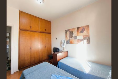 Apartamento à venda com 157m², 3 quartos e 2 vagas Apartamento à venda com 157m², 3 quartos e 2 vagasQuarto 2