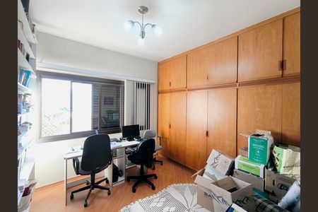 Apartamento à venda com 157m², 3 quartos e 2 vagas Apartamento à venda com 157m², 3 quartos e 2 vagasQuarto 3