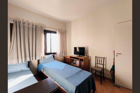 Apartamento à venda com 157m², 3 quartos e 2 vagas Apartamento à venda com 157m², 3 quartos e 2 vagasQuarto 2