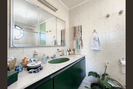 Apartamento à venda com 157m², 3 quartos e 2 vagas Apartamento à venda com 157m², 3 quartos e 2 vagasBanheiro da Suíte