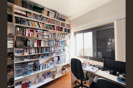 Apartamento à venda com 157m², 3 quartos e 2 vagas Apartamento à venda com 157m², 3 quartos e 2 vagasQuarto 3