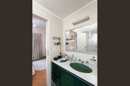 Apartamento à venda com 157m², 3 quartos e 2 vagas Apartamento à venda com 157m², 3 quartos e 2 vagasBanheiro da Suíte