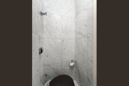 Apartamento à venda com 157m², 3 quartos e 2 vagas Apartamento à venda com 157m², 3 quartos e 2 vagasLavabo