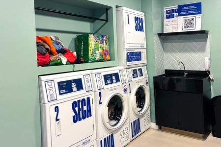 Apartamento para alugar com 36m², 2 quartos e sem vaga Apartamento para alugar com 36m², 2 quartos e sem vagaLavanderia