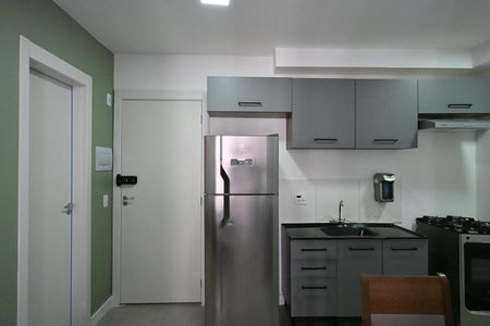 Cozinha de apartamento para alugar com 2 quartos, 36m² em Vila Andrade, São Paulo