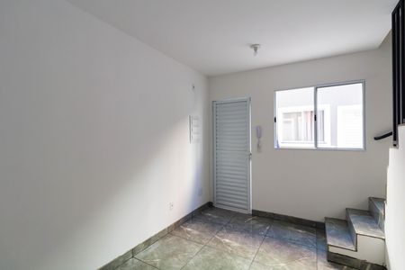 Apartamento para alugar com 42m², 2 quartos e 1 vaga Apartamento para alugar com 42m², 2 quartos e 1 vagaSala