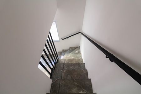 Apartamento para alugar com 42m², 2 quartos e 1 vaga Apartamento para alugar com 42m², 2 quartos e 1 vagaEscada