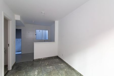 Apartamento para alugar com 42m², 2 quartos e 1 vaga Apartamento para alugar com 42m², 2 quartos e 1 vagaSala