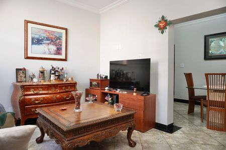 Sala  de casa à venda com 5 quartos, 240m² em Santa Amelia, Belo Horizonte