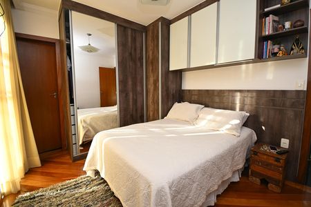 Casa para alugar com 361m², 3 quartos e 3 vagas Casa para alugar com 361m², 3 quartos e 3 vagasQuarto Suíte
