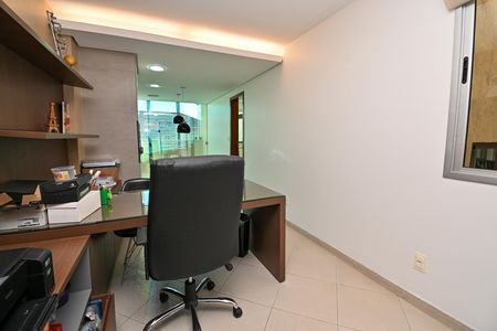 Casa para alugar com 361m², 3 quartos e 3 vagas Casa para alugar com 361m², 3 quartos e 3 vagasEscritório