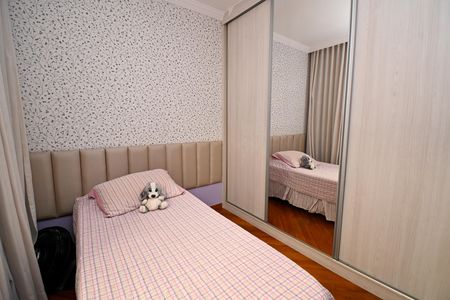 Casa para alugar com 361m², 3 quartos e 3 vagas Casa para alugar com 361m², 3 quartos e 3 vagasQuarto 2