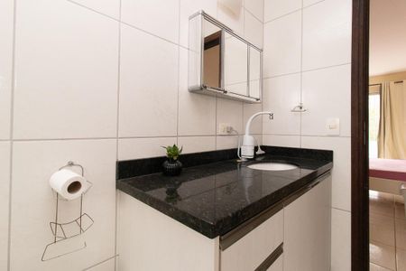 Casa à venda com 195m², 3 quartos e 2 vagas Casa à venda com 195m², 3 quartos e 2 vagasBanheiro da Suíte