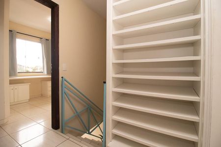 Casa à venda com 195m², 3 quartos e 2 vagas Casa à venda com 195m², 3 quartos e 2 vagasÁrea comum