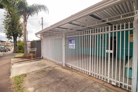 Casa à venda com 195m², 3 quartos e 2 vagas Casa à venda com 195m², 3 quartos e 2 vagasFachada
