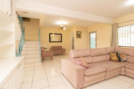 Casa à venda com 195m², 3 quartos e 2 vagas Casa à venda com 195m², 3 quartos e 2 vagasSala