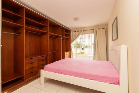 Casa à venda com 195m², 3 quartos e 2 vagas Casa à venda com 195m², 3 quartos e 2 vagasQuarto 2 - Suíte