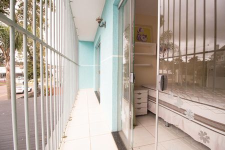 Casa à venda com 195m², 3 quartos e 2 vagas Casa à venda com 195m², 3 quartos e 2 vagasSacada