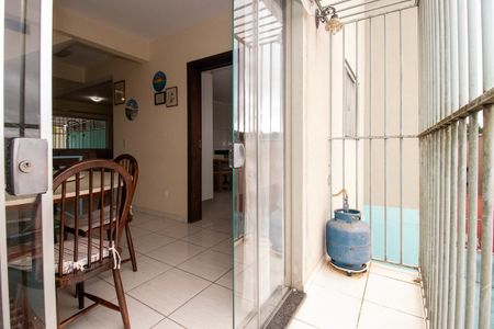 Casa à venda com 195m², 3 quartos e 2 vagas Casa à venda com 195m², 3 quartos e 2 vagasSacada