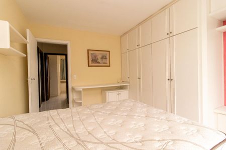 Casa à venda com 195m², 3 quartos e 2 vagas Casa à venda com 195m², 3 quartos e 2 vagasQuarto 1