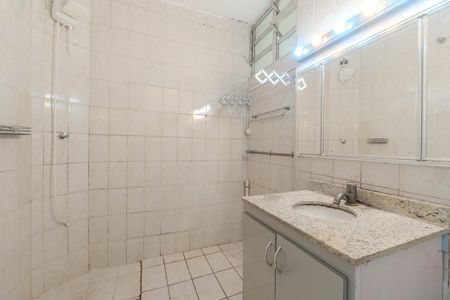 Banheiro de kitnet/studio para alugar com 1 quarto, 30m² em Bela Vista, São Paulo
