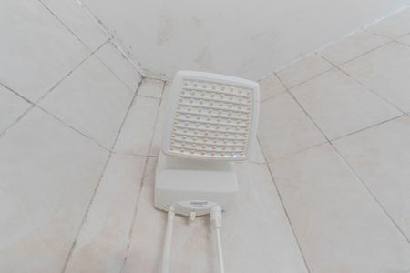 Banheiro de kitnet/studio para alugar com 1 quarto, 30m² em Bela Vista, São Paulo