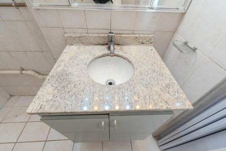 Banheiro de kitnet/studio para alugar com 1 quarto, 30m² em Bela Vista, São Paulo