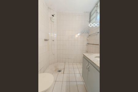 Banheiro de kitnet/studio para alugar com 1 quarto, 30m² em Bela Vista, São Paulo