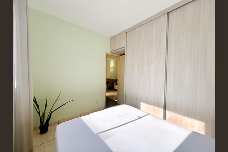 Apartamento à venda com 2 quartos, 59m² em Manacás, Belo Horizonte