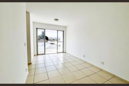 Sala de apartamento à venda com 3 quartos, 68m² em Vila Amaral, Belo Horizonte