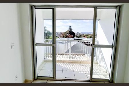 Varanda de apartamento à venda com 3 quartos, 68m² em Vila Amaral, Belo Horizonte