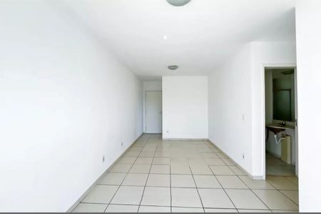 Sala de apartamento à venda com 3 quartos, 68m² em Vila Amaral, Belo Horizonte