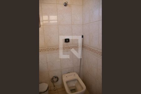 Casa à venda com 240m², 4 quartos e 3 vagas