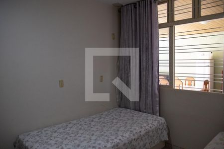 Casa à venda com 240m², 4 quartos e 3 vagas