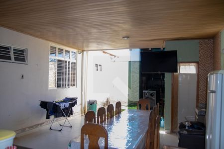 Casa à venda com 240m², 4 quartos e 3 vagas