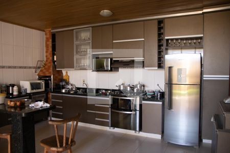 Casa à venda com 240m², 4 quartos e 3 vagas