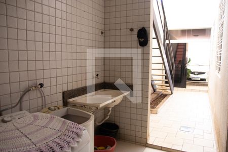 Casa à venda com 240m², 4 quartos e 3 vagas