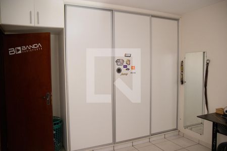Casa à venda com 240m², 4 quartos e 3 vagas