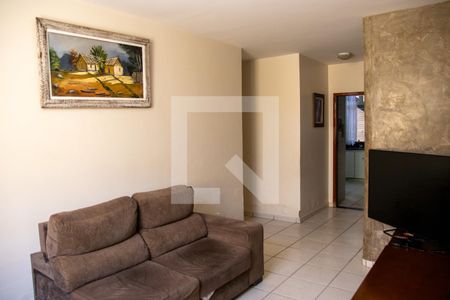 Casa à venda com 240m², 4 quartos e 3 vagas