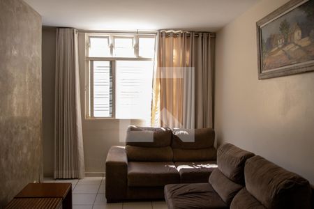 Casa à venda com 240m², 4 quartos e 3 vagas
