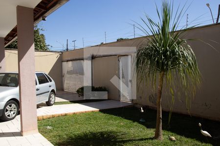 Casa à venda com 240m², 4 quartos e 3 vagas