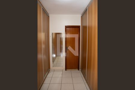Casa à venda com 240m², 4 quartos e 3 vagas