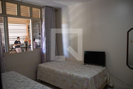 Casa à venda com 240m², 4 quartos e 3 vagas