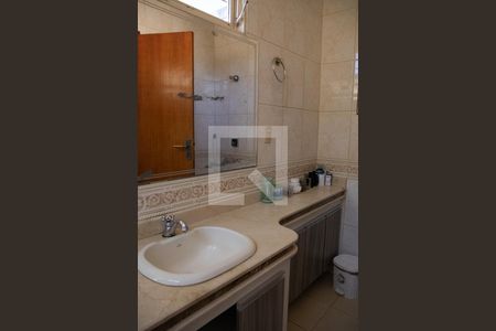 Casa à venda com 4 quartos, 240m² em Jardim Novo Mundo, Goiânia