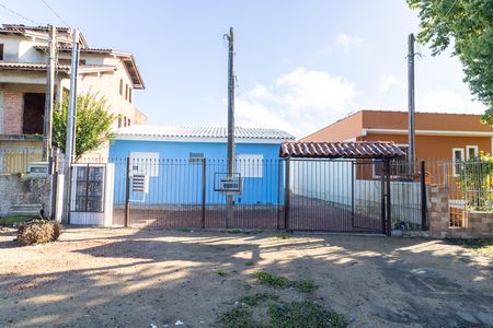Fachada de casa para alugar com 2 quartos, 49m² em Belém Novo, Porto Alegre