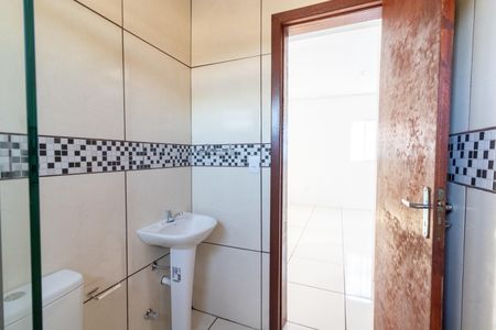 Banheiro de casa para alugar com 2 quartos, 49m² em Belém Novo, Porto Alegre