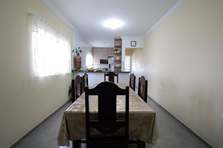 Casa à venda com 150m², 3 quartos e 2 vagas Casa à venda com 150m², 3 quartos e 2 vagasCopa